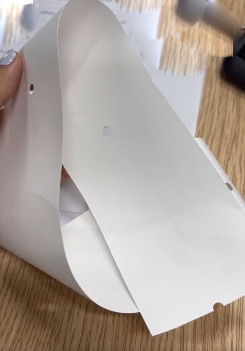 Ứng dụng của Nhãn & Ribbon Mực trong Ngành May Mặc